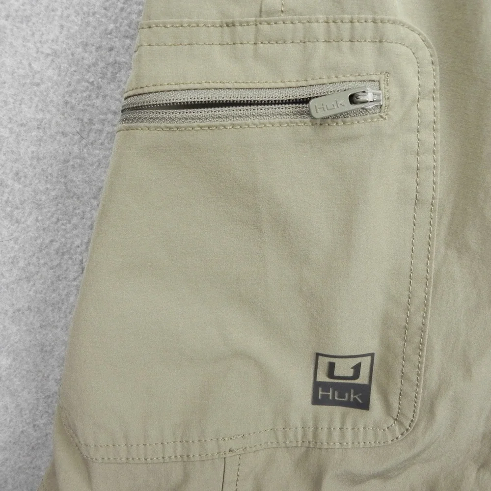 Huk Fishing Shorts Mens Large Khaki Tan Stretch Cargo Performance Hybrid Pockets